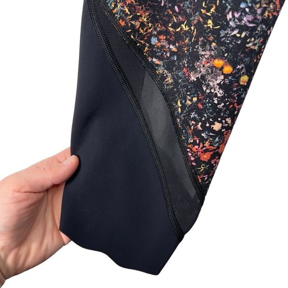 Lululemon Wunder Under Crop II (Special Edition) *Scallop 24" size 8 - Picture 11 of 16